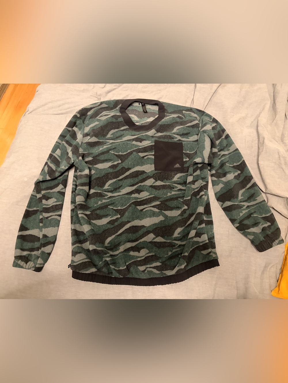 Adidas / Men’s Texture Print Crew Golf Sweatshirt / L / Blue - Black - Grey Camo